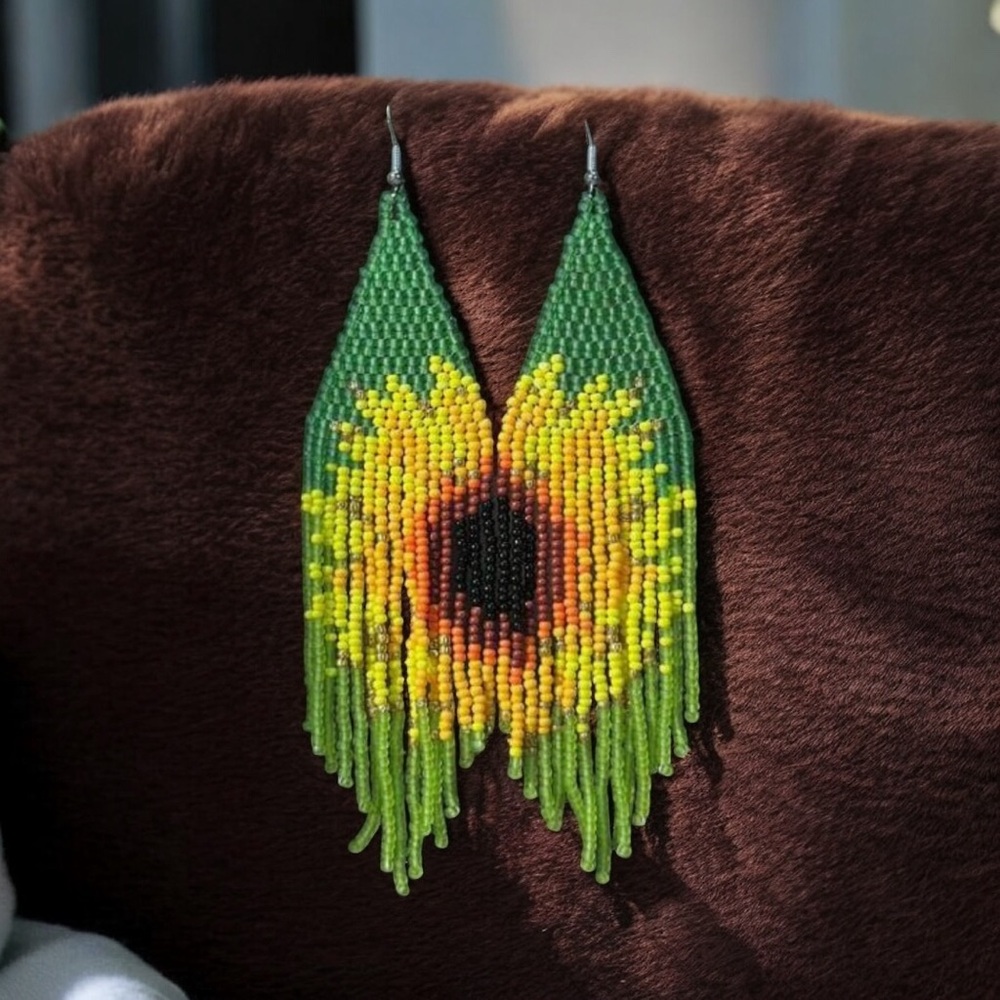 Vibrant Summer Sunflower pattern beaded tassel earrings. New. - Picture 3 of 7